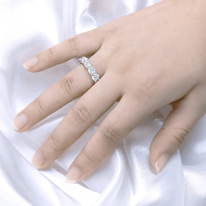 Amara Ring